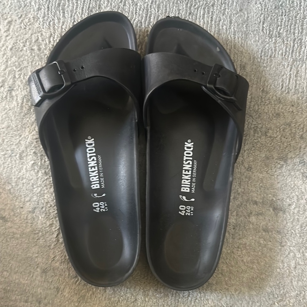 Birkenstock Madrid Essentials Classic Black Slides